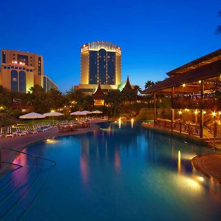 Gulf Hotel Bahrain Манама Экстерьер фото