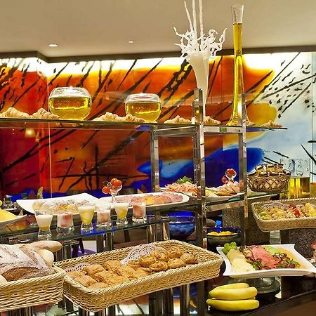 Gulf Hotel Bahrain Манама Экстерьер фото