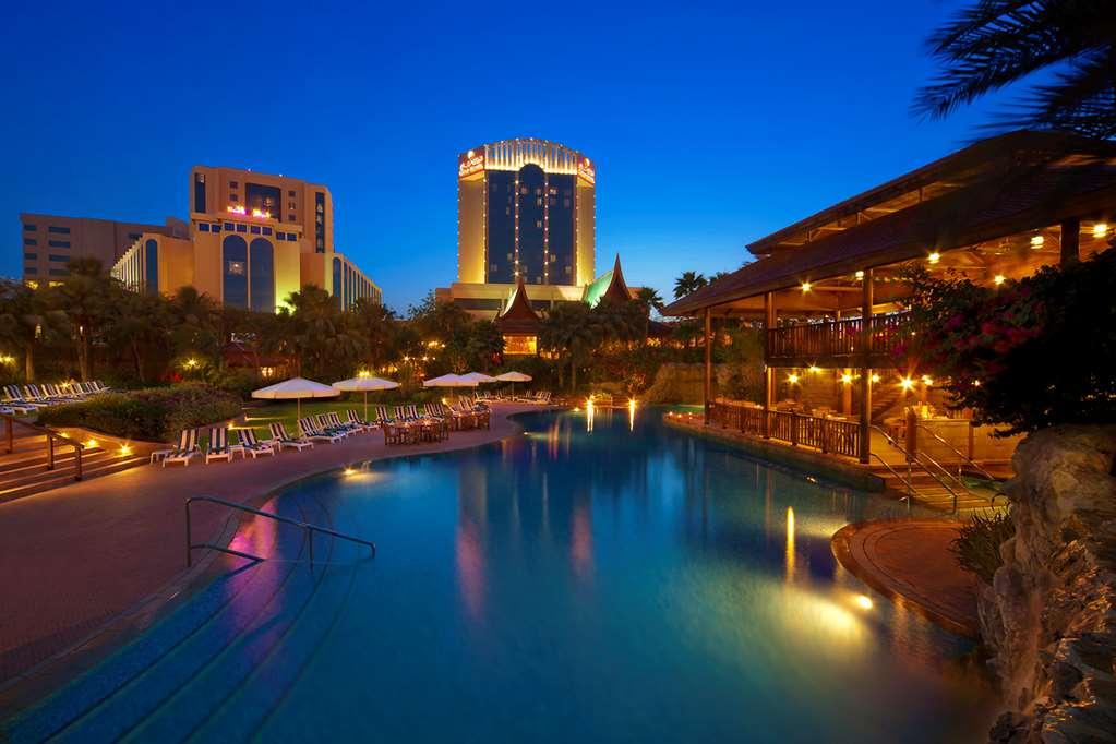 Gulf Hotel Bahrain Манама Экстерьер фото